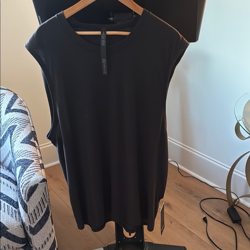 Black Sleeveless Top